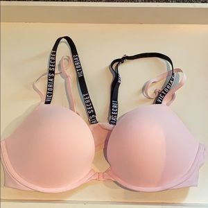 Victoria’s Secret bra 34c
